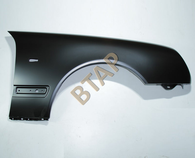 MERCEDES S.E 210 ÇAMURLUK ÖN SAĞ 2108800218