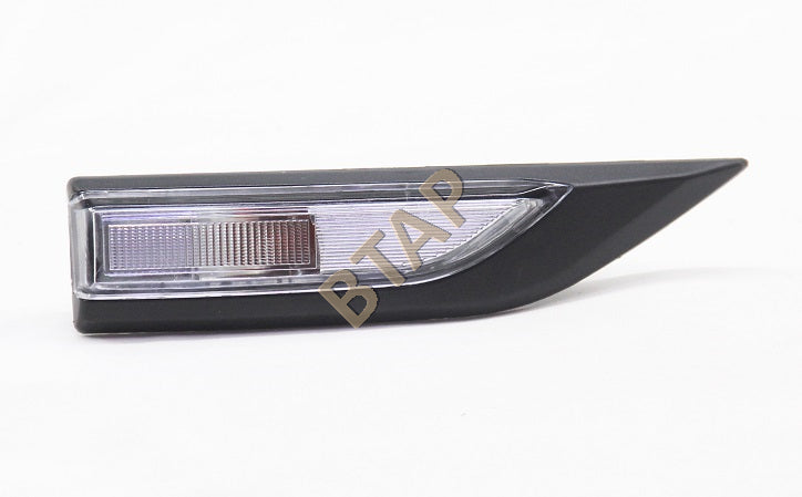 VW TR 16- ÇAMURLUK SİNYALİ SAĞ SİYAH 7E0949102