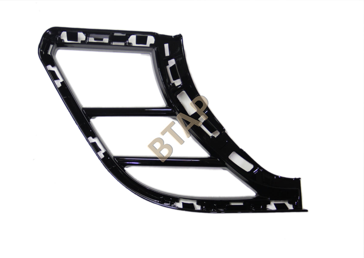 BMW G26 TAMPON IZGARASI SAĞ 51118081682