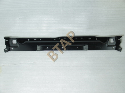 MERCEDES W204 07-10 PANEL SACI ÖN ÜST 2046200072