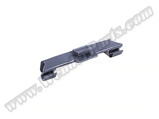 BMW E34  Cam Kenar Klipsi Ön - - B N51318177850