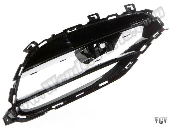 MERCEDES W176  Tampon Izgarası Ön Sağ -/////AMG A45- 2015-18 M N1768855400