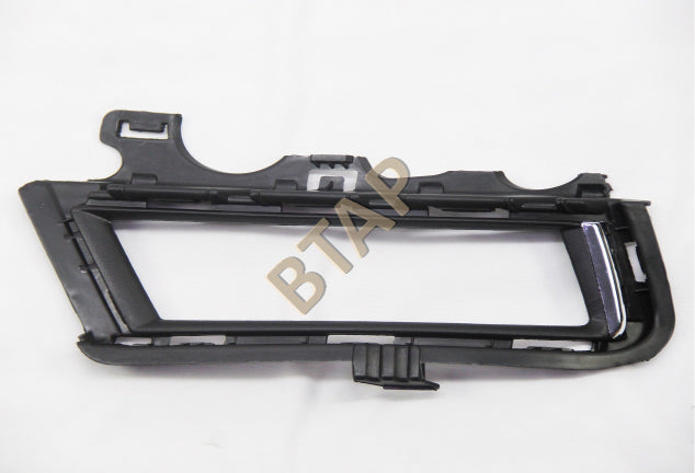 VW GOLF7 13- SİS ÇERÇEVESİ SAĞ KROM 5G0853212E